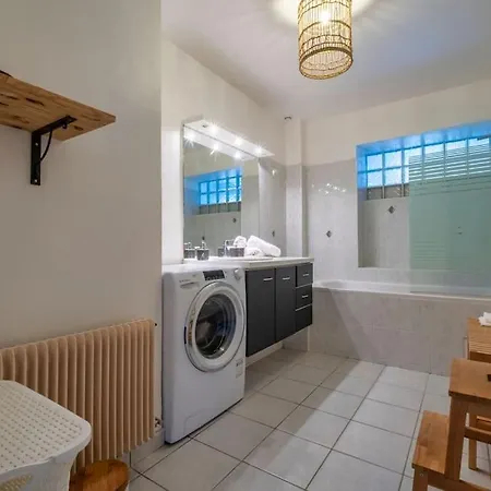 Montreal - Parking Prive Apartment Reims